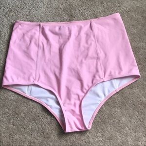 Kortni Jeane size medium